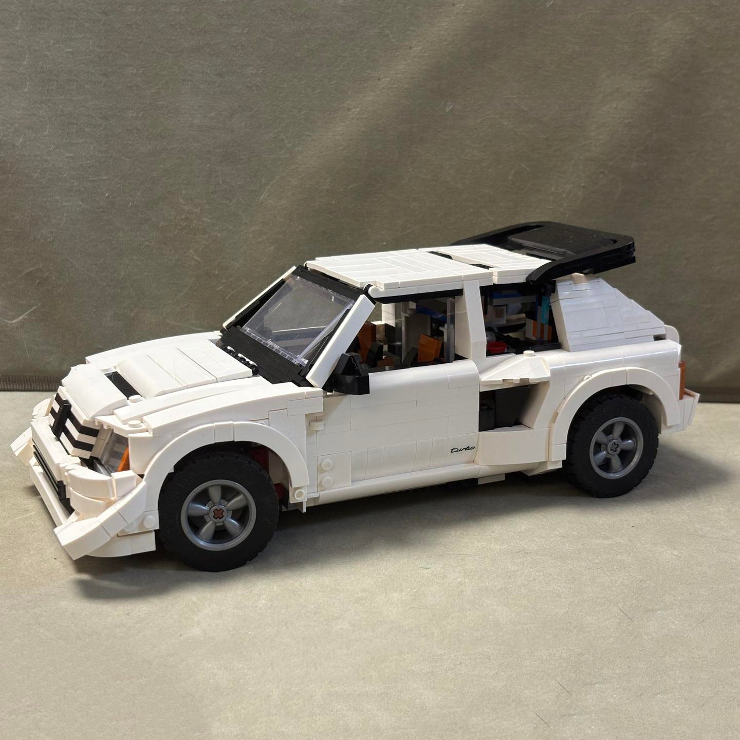MOC-232332 10295 Peugeot 205 T16 EVO2 with Stickers